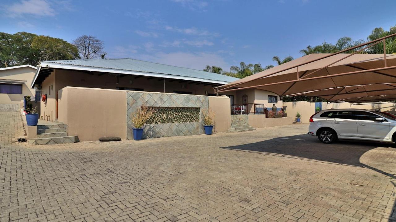 Guest House Mamma Mia Mbombela Buitenkant foto