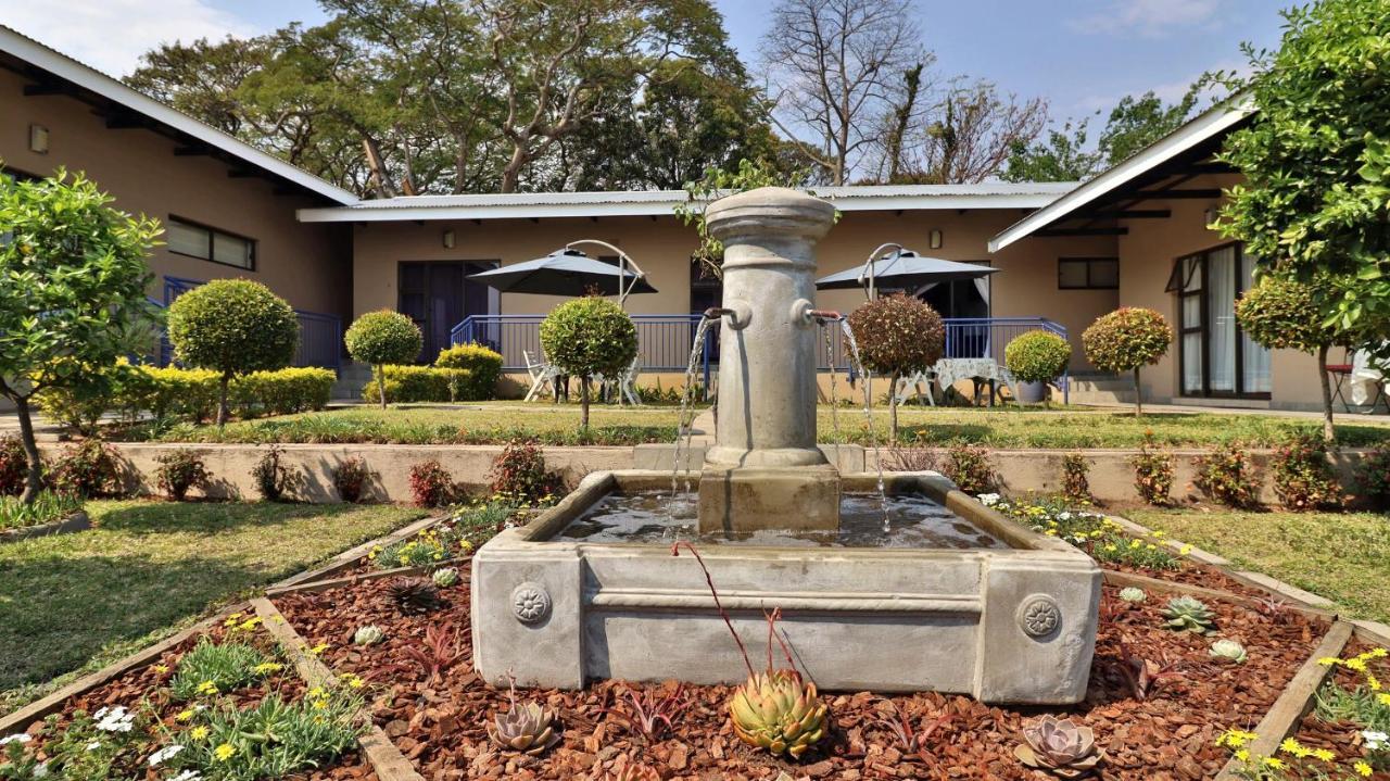 Guest House Mamma Mia Mbombela Buitenkant foto