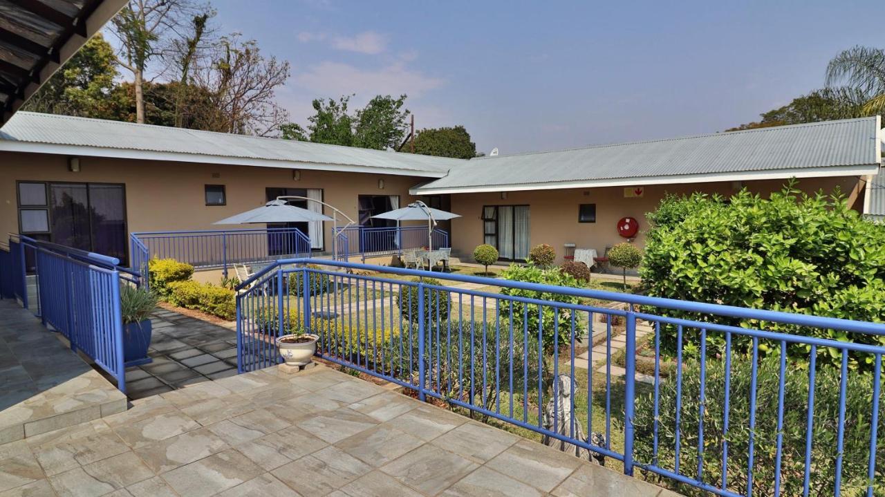 Guest House Mamma Mia Mbombela Buitenkant foto