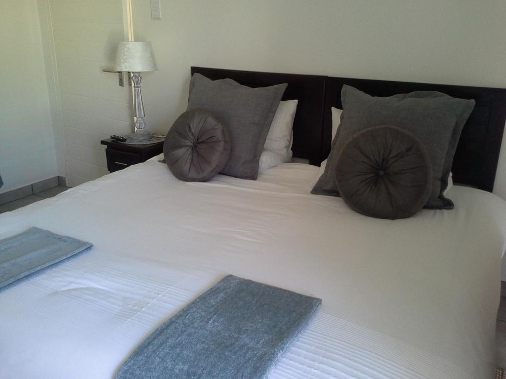 Guest House Mamma Mia Mbombela Buitenkant foto