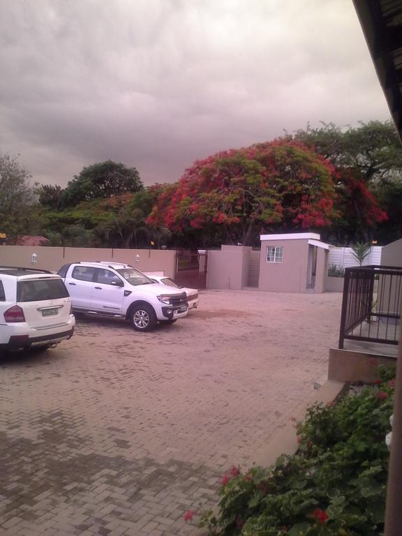 Guest House Mamma Mia Mbombela Buitenkant foto