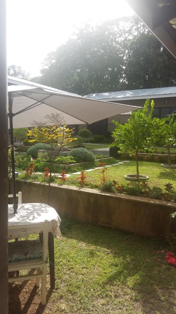 Guest House Mamma Mia Mbombela Buitenkant foto