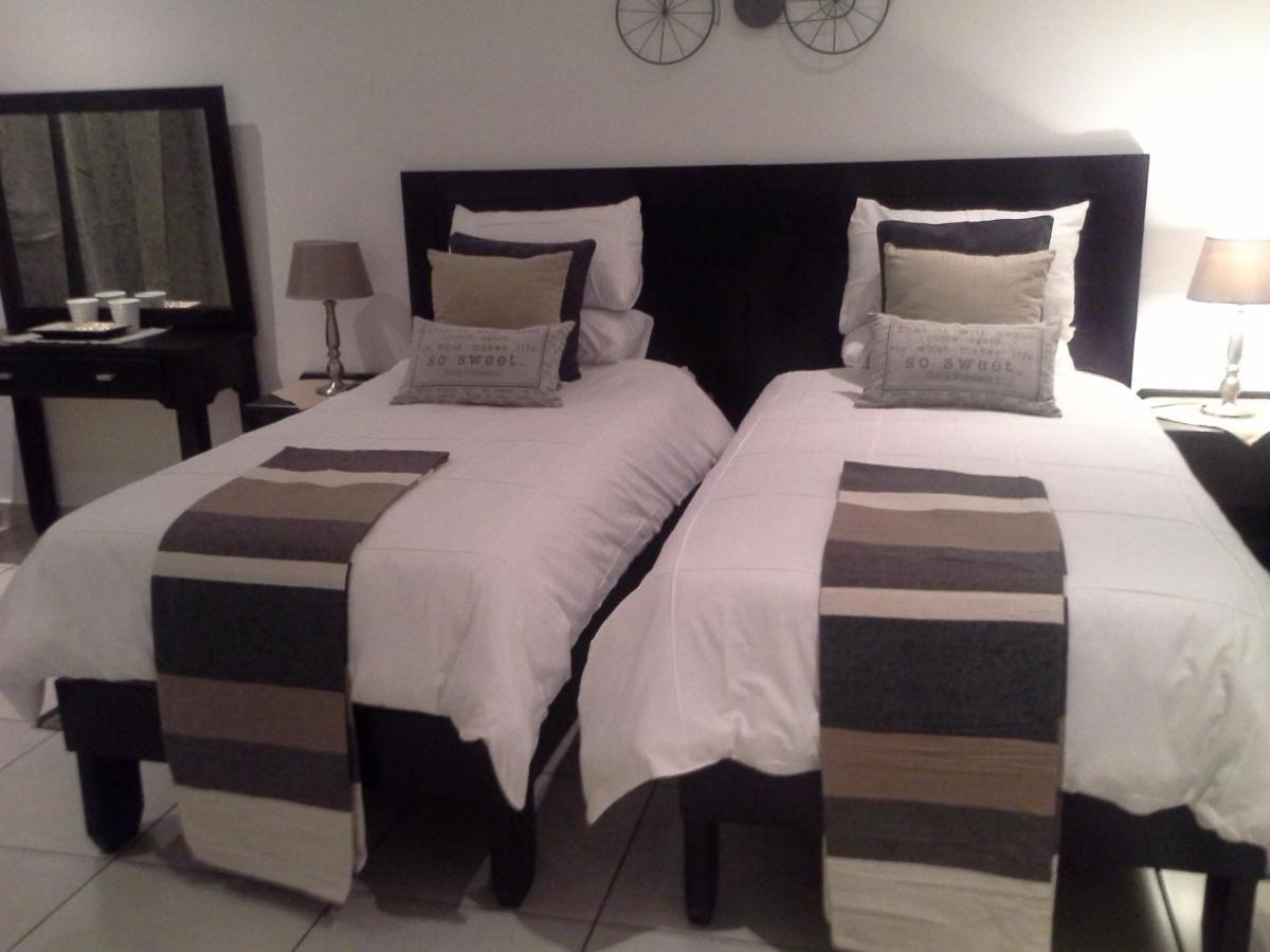 Guest House Mamma Mia Mbombela Buitenkant foto
